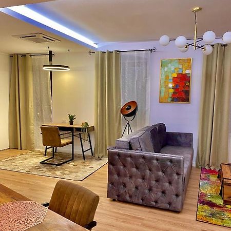 Blancris Boutique Apartment Brasov Ngoại thất bức ảnh