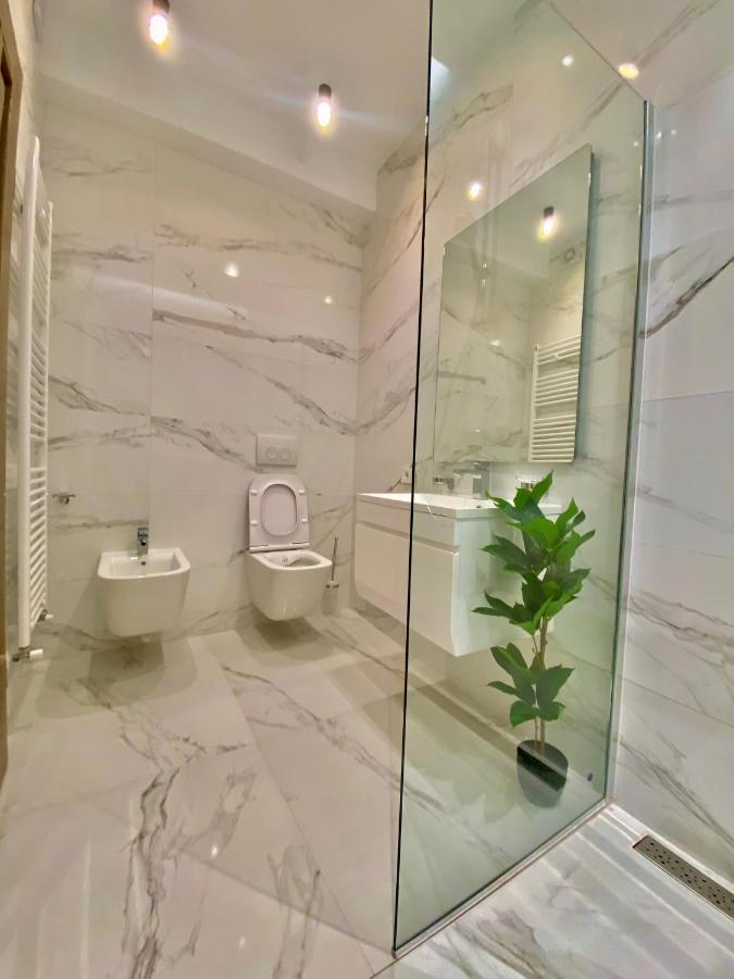 Blancris Boutique Apartment Brasov Ngoại thất bức ảnh