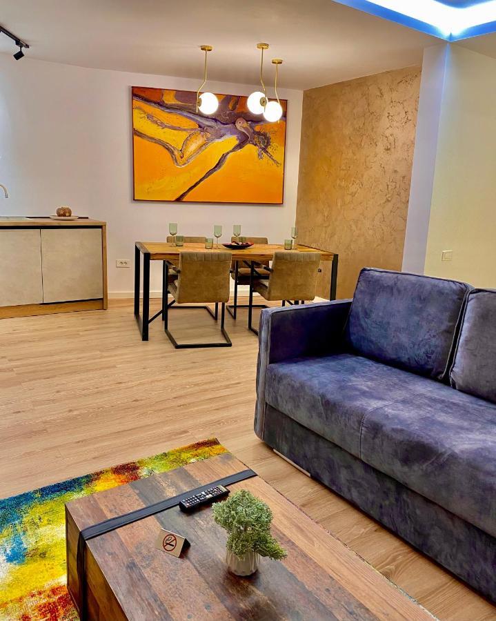 Blancris Boutique Apartment Brasov Ngoại thất bức ảnh