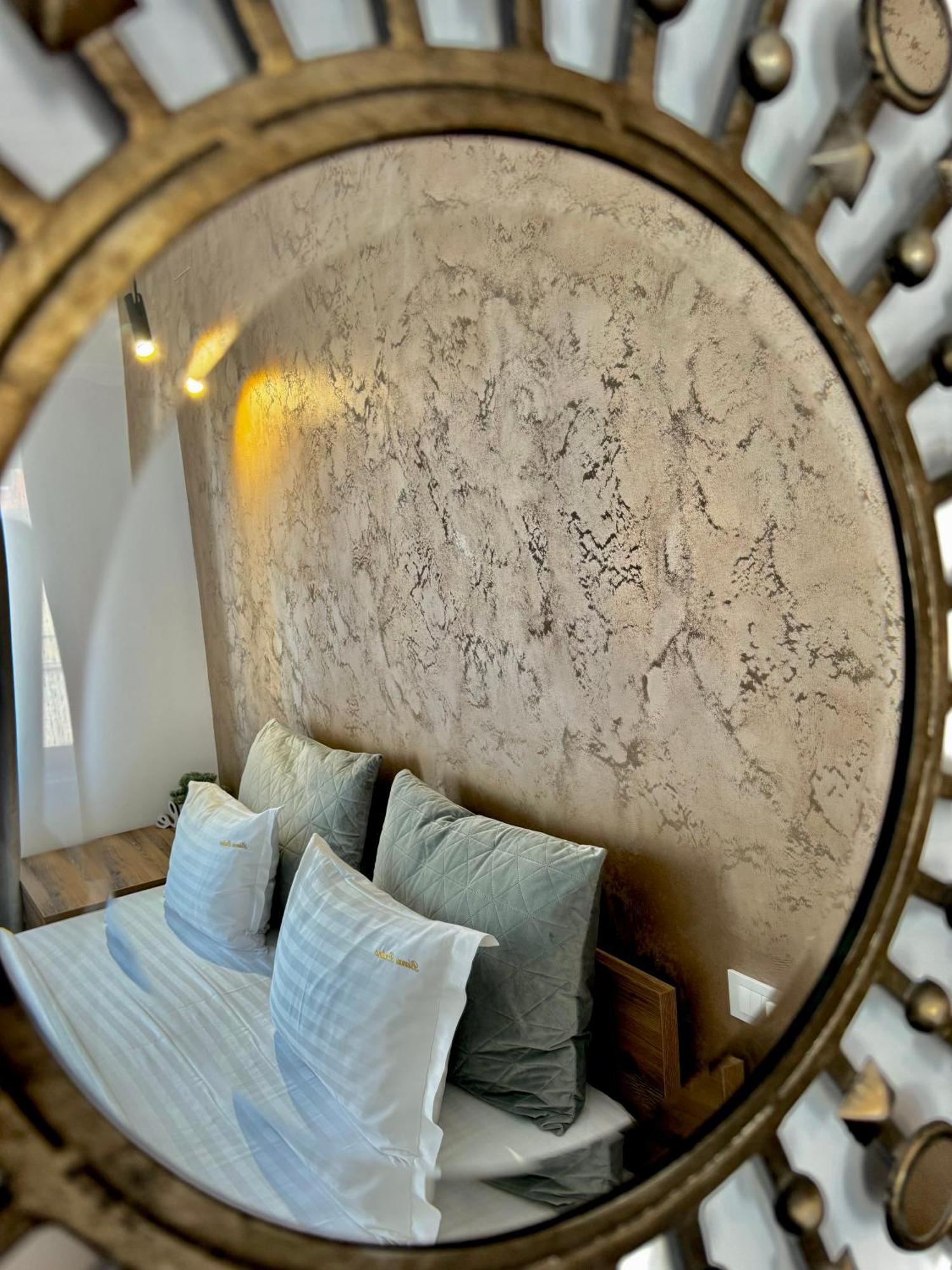 Blancris Boutique Apartment Brasov Ngoại thất bức ảnh