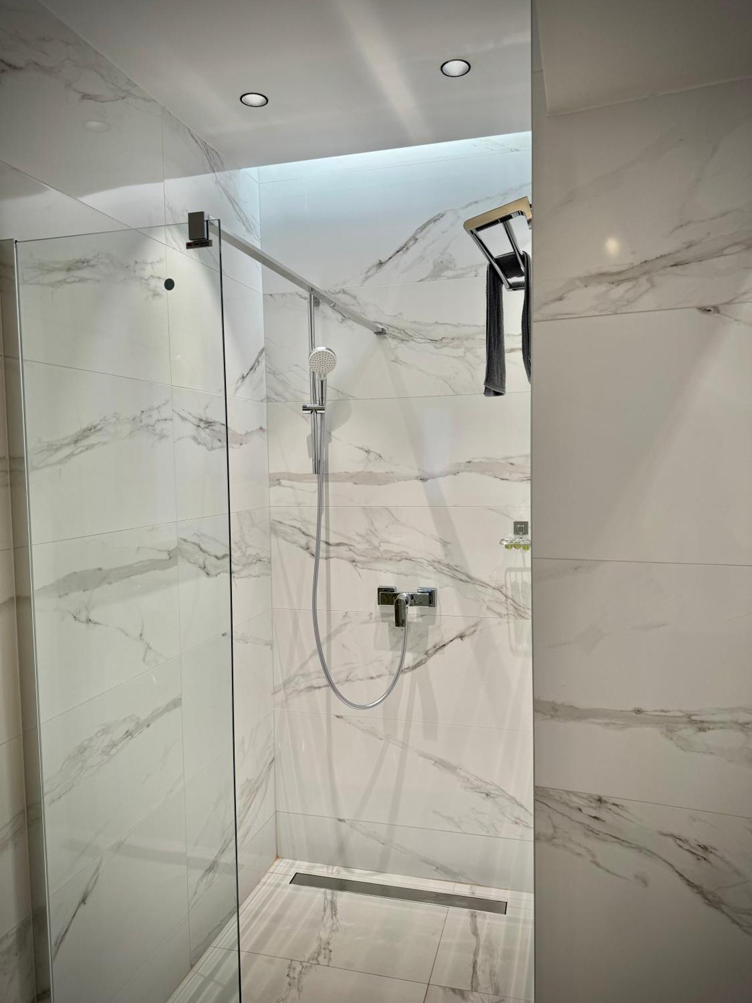 Blancris Boutique Apartment Brasov Ngoại thất bức ảnh
