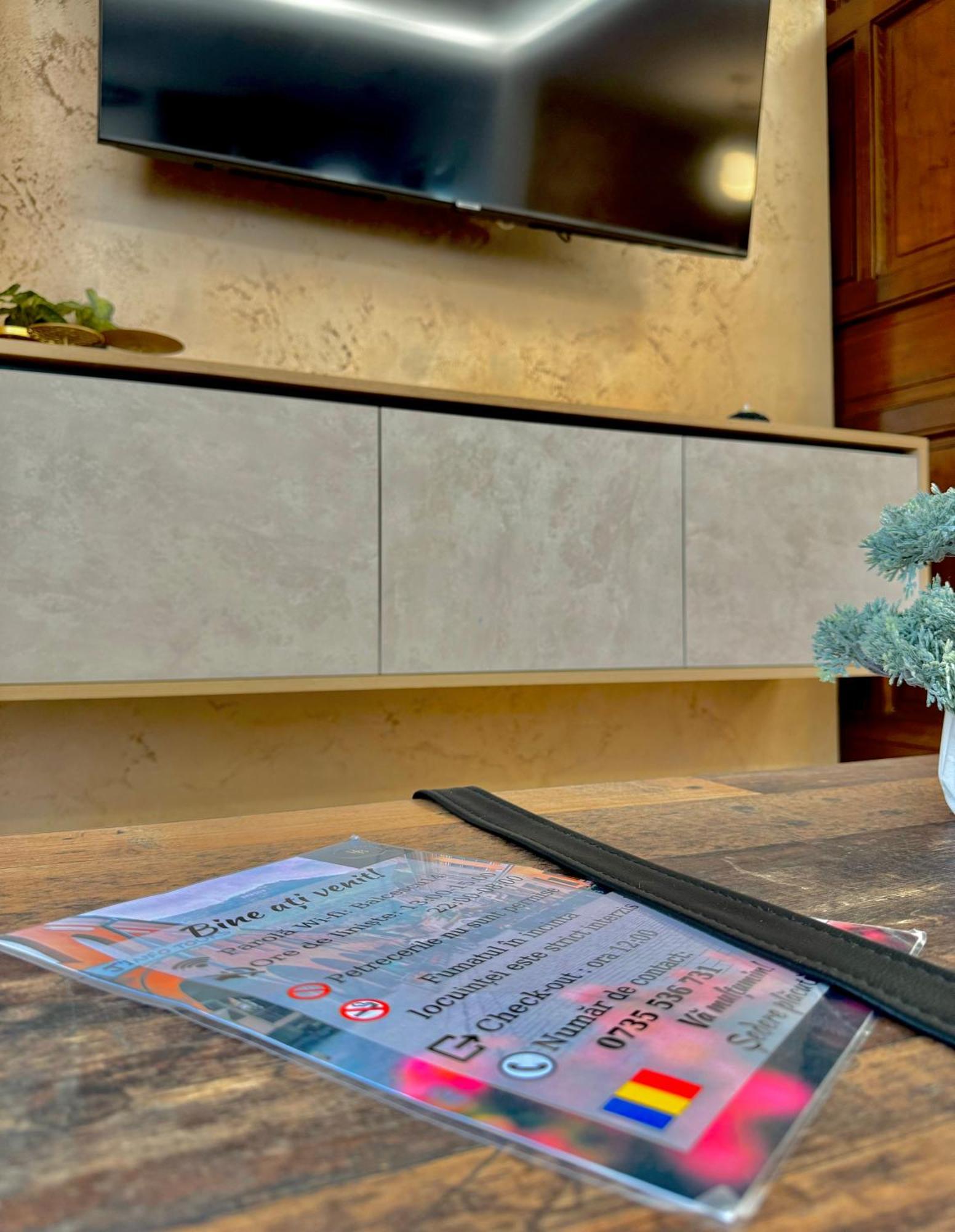 Blancris Boutique Apartment Brasov Ngoại thất bức ảnh