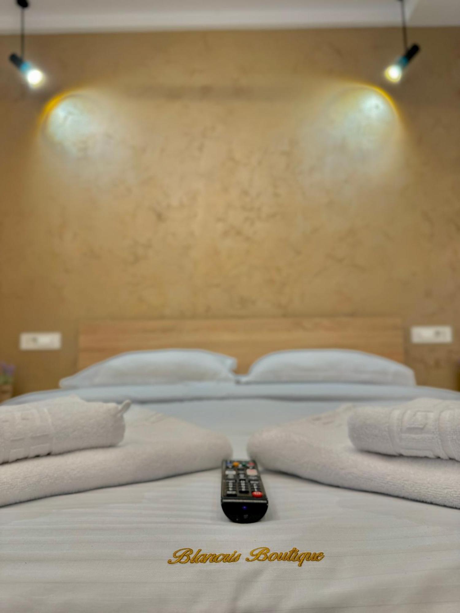Blancris Boutique Apartment Brasov Ngoại thất bức ảnh